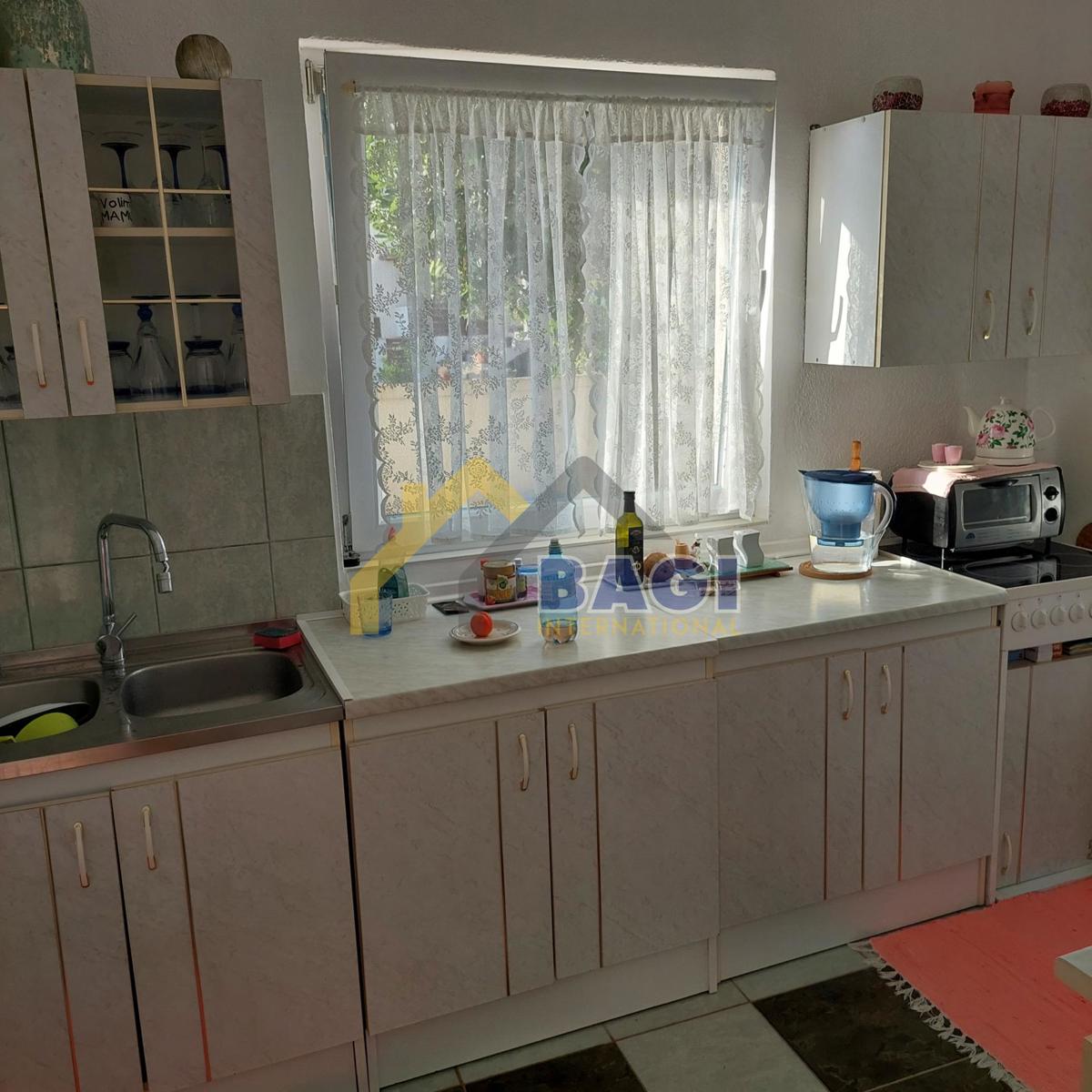 IN VENDITA ŠTINJAN CASA CON 4 APPARTAMENTI