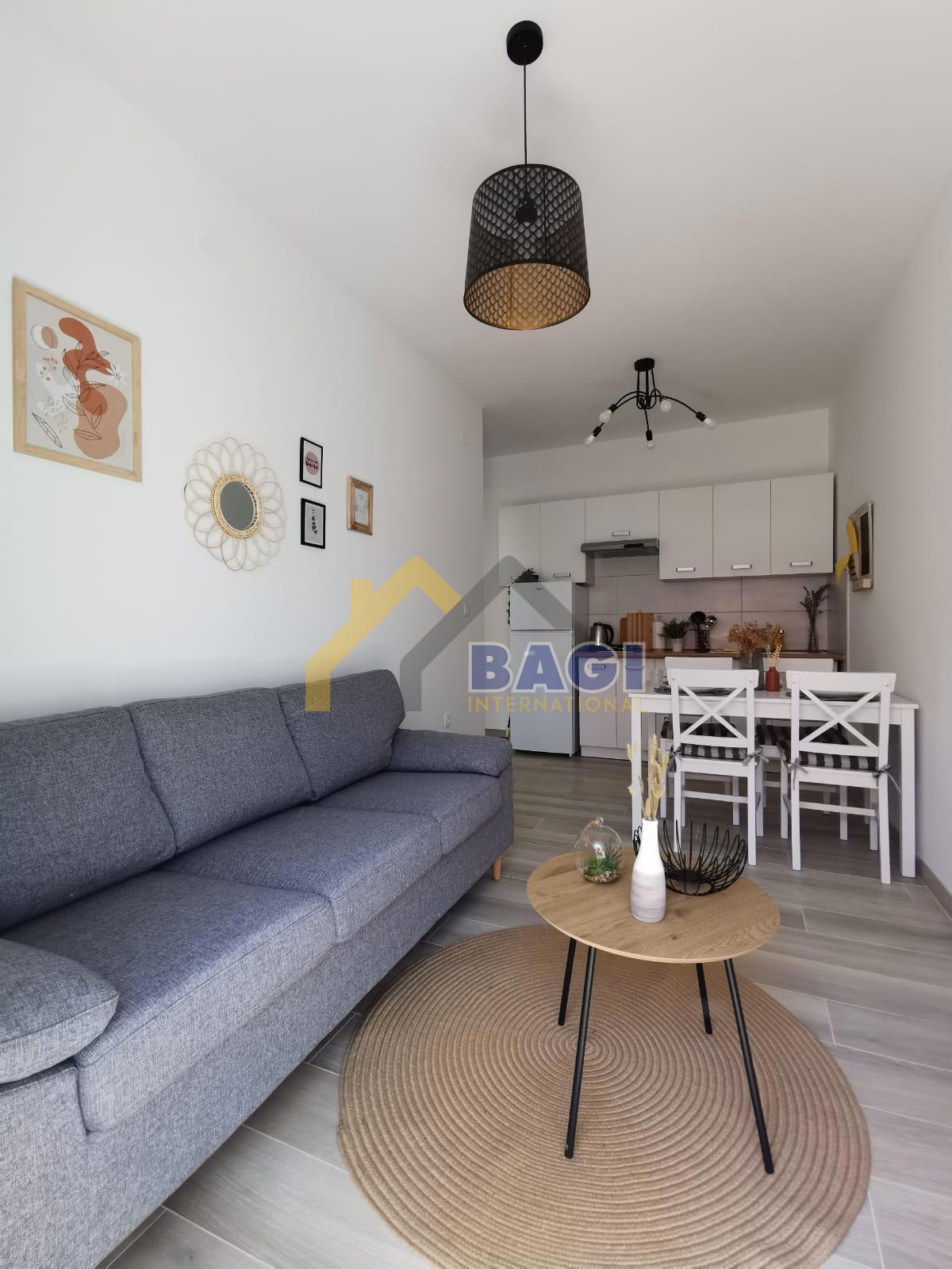 APPARTAMENTO A POLA CON DUE CAMERE DA LETTO 53m2 E GIARDINO DI 50m2Italia