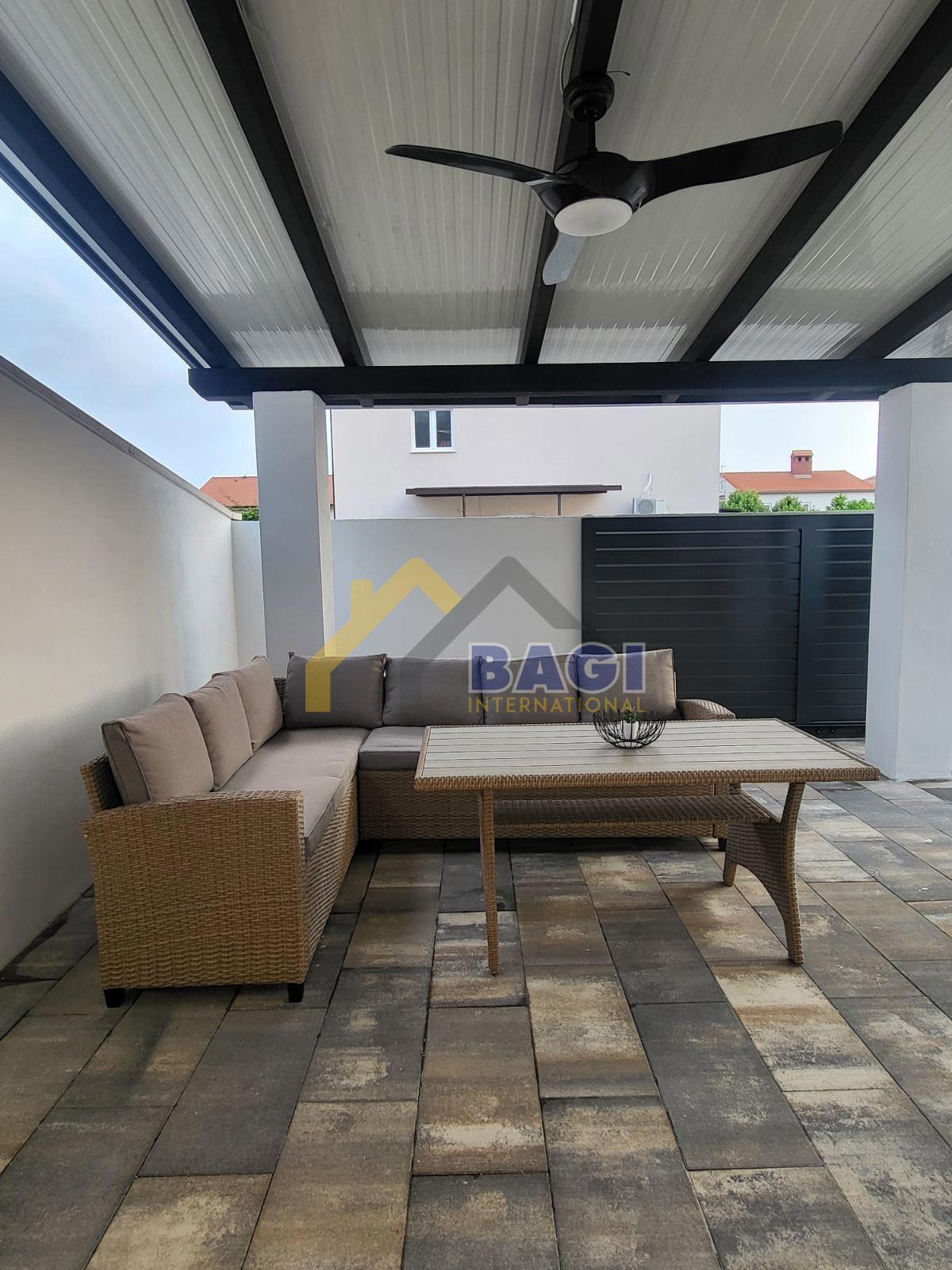 APPARTAMENTO A POLA CON DUE CAMERE DA LETTO 53m2 E GIARDINO DI 50m2Italia