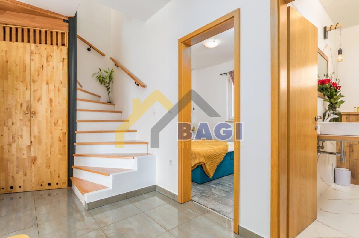 VALBANDON - appartamento duplex vicino al mare