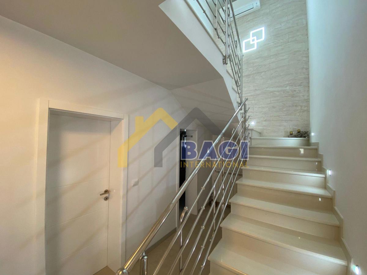 Casa Galižana, Vodnjan, 220,47m2