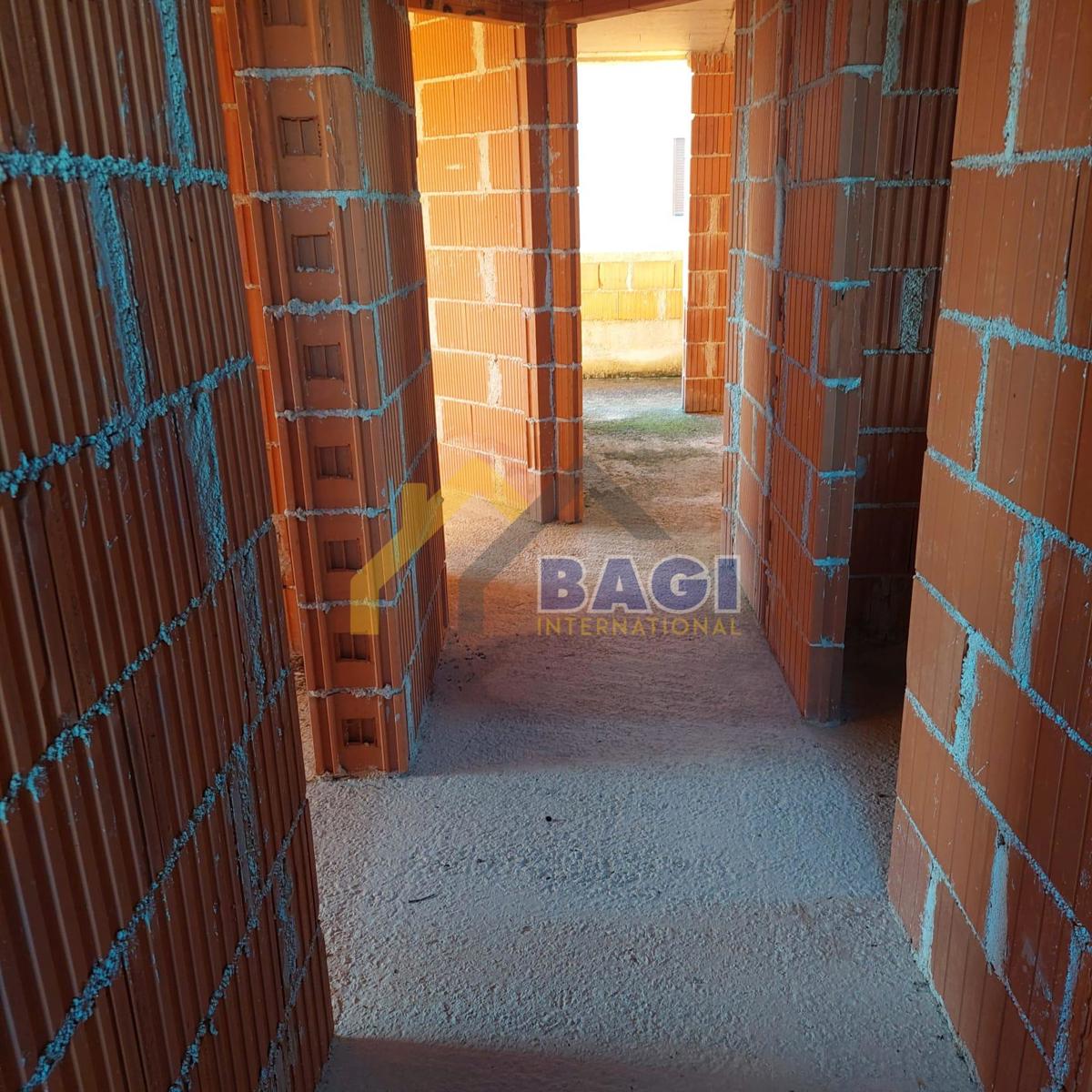 ISTRA - MARČANA Casa in fase ROH BAU