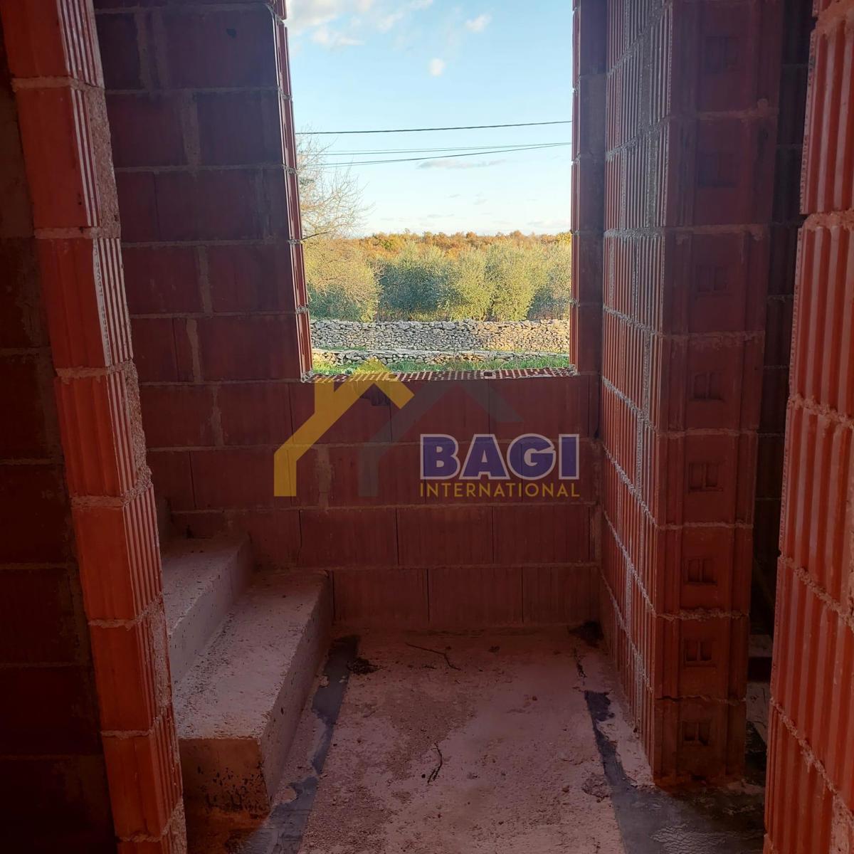 ISTRA - MARČANA Casa in fase ROH BAU