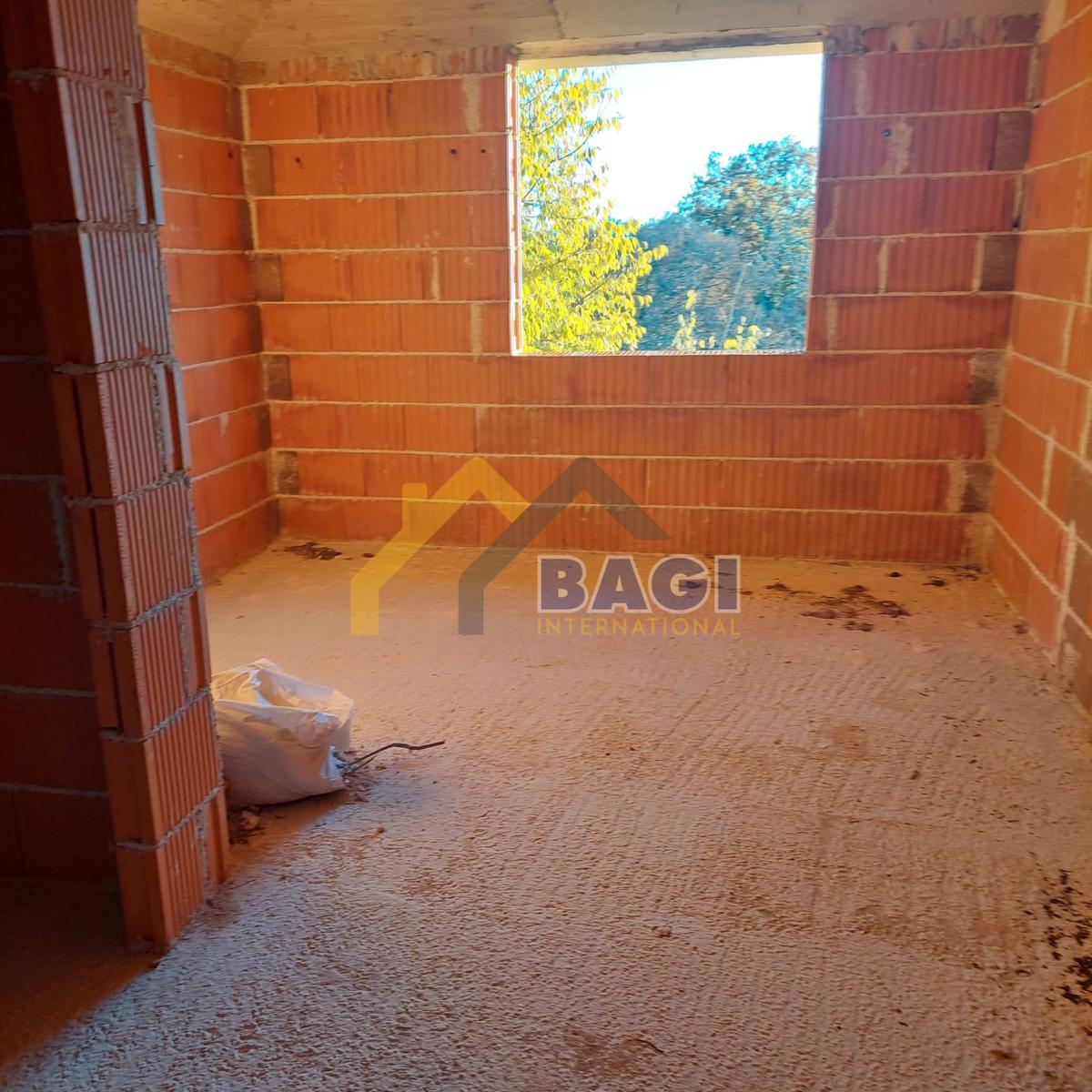 ISTRA - MARČANA Casa in fase ROH BAU