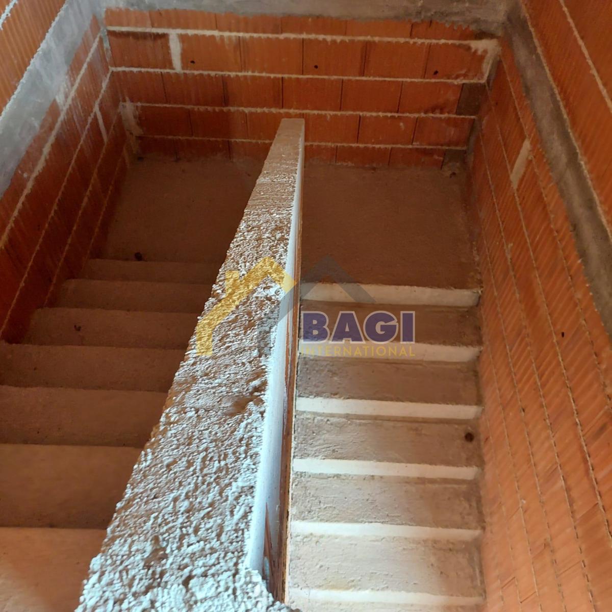 ISTRA - MARČANA Casa in fase ROH BAU