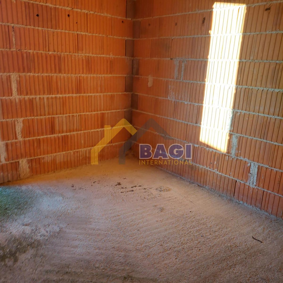 ISTRA - MARČANA Casa in fase ROH BAU