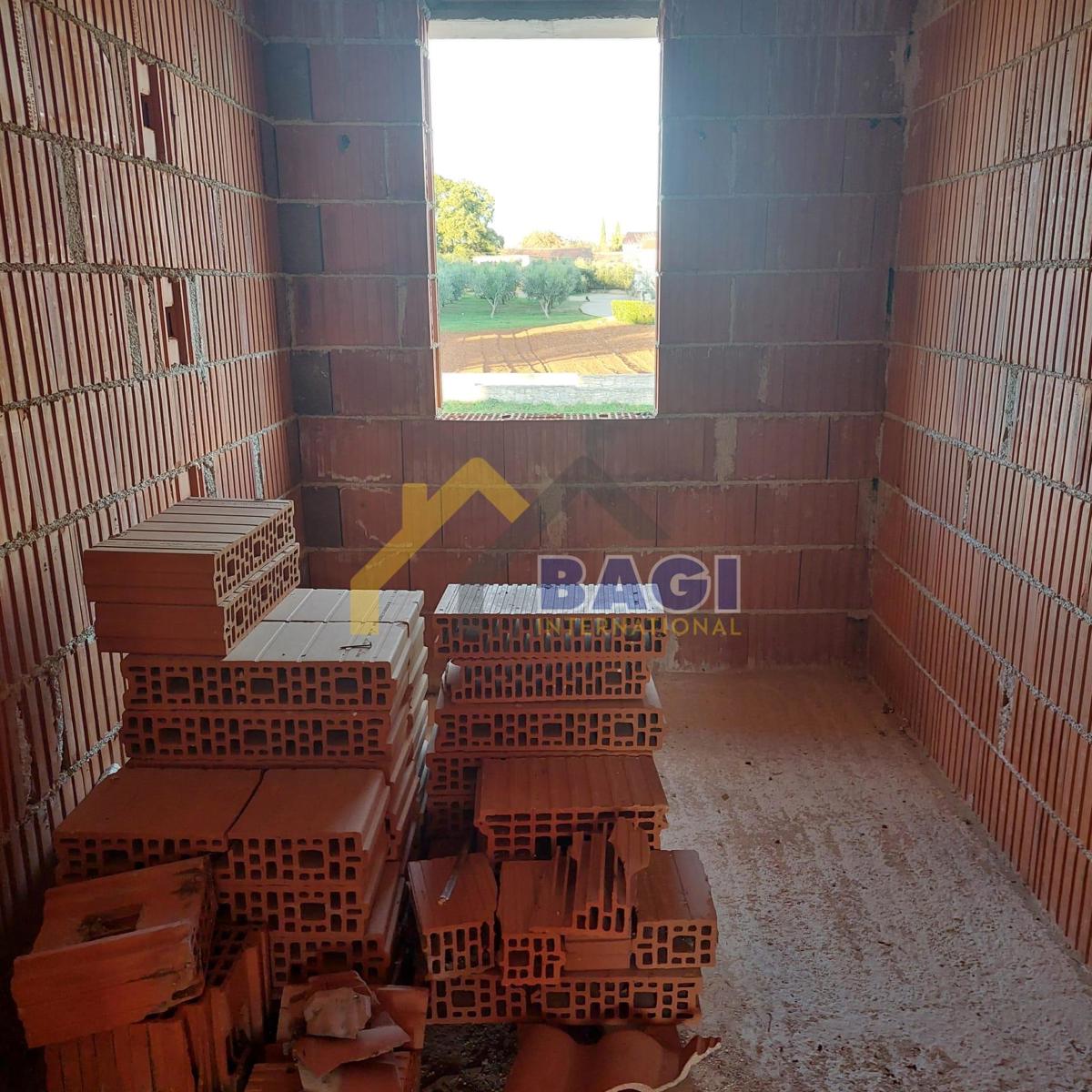 ISTRA - MARČANA Casa in fase ROH BAU