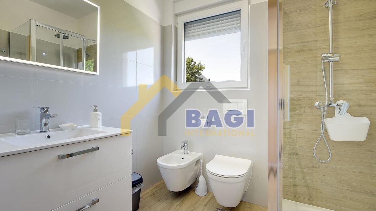 Lussuosa nuova costruzione con piscina! A soli 10 minuti da Pola