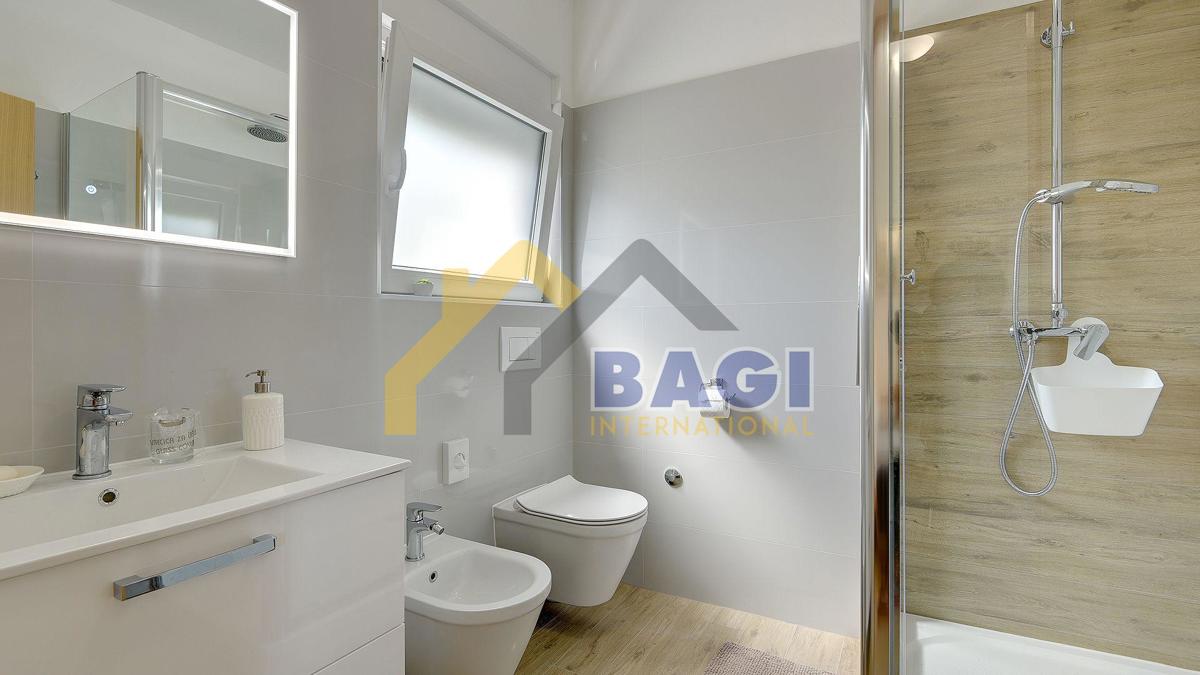 Lussuosa nuova costruzione con piscina! A soli 10 minuti da Pola