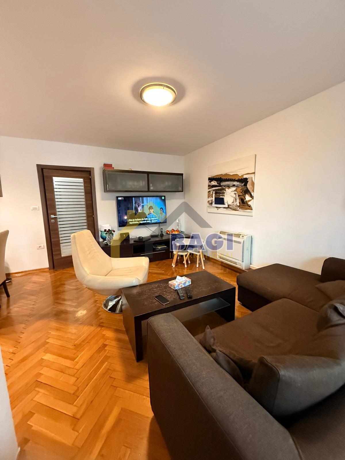 FAŽANA Appartamento su Due Livelli – 400 m dal Mare