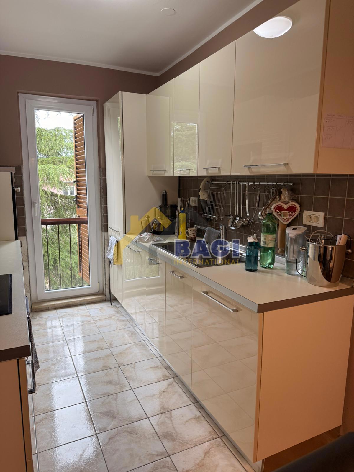 FAŽANA Appartamento su Due Livelli – 400 m dal Mare