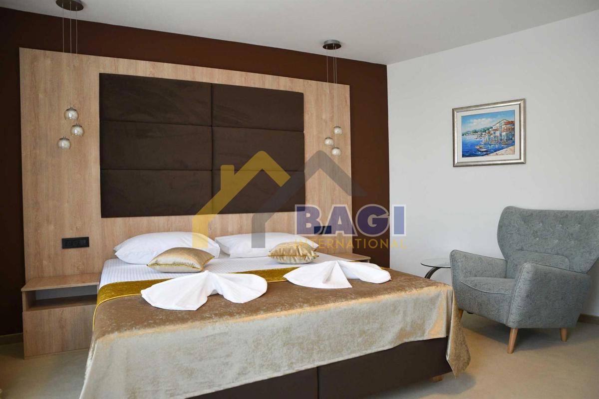 Casa Karlobag, 1.050m2