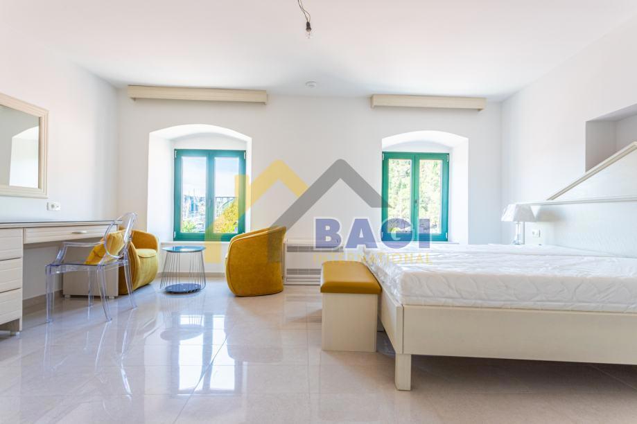 Casa Grad, Šibenik, 812m2