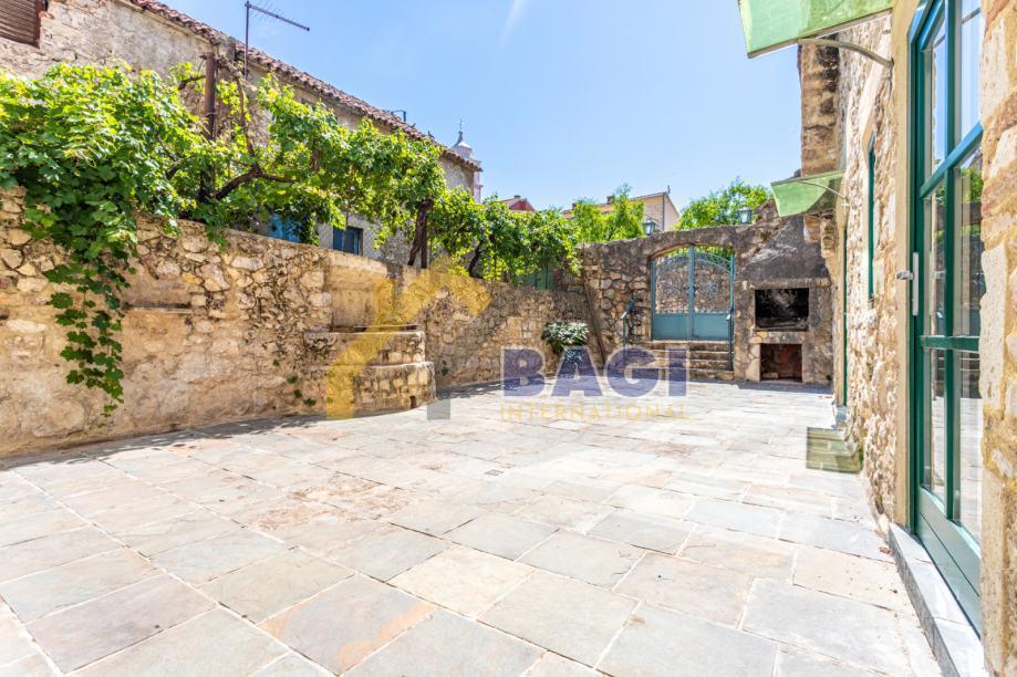 Casa Grad, Šibenik, 812m2