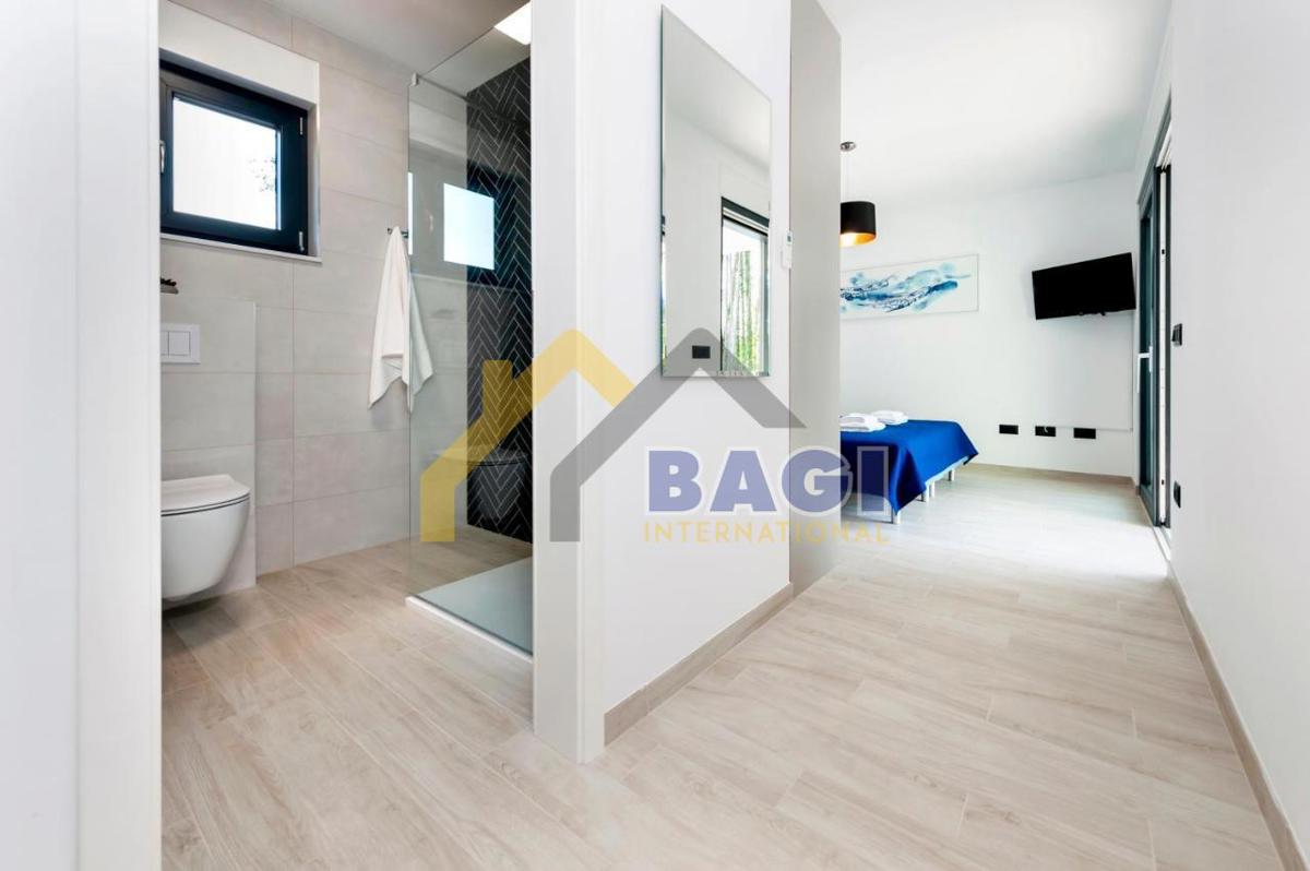 ROVIGNO VILLA CON PISCINA ADATTA A PERSONE CON DISABILITÀ