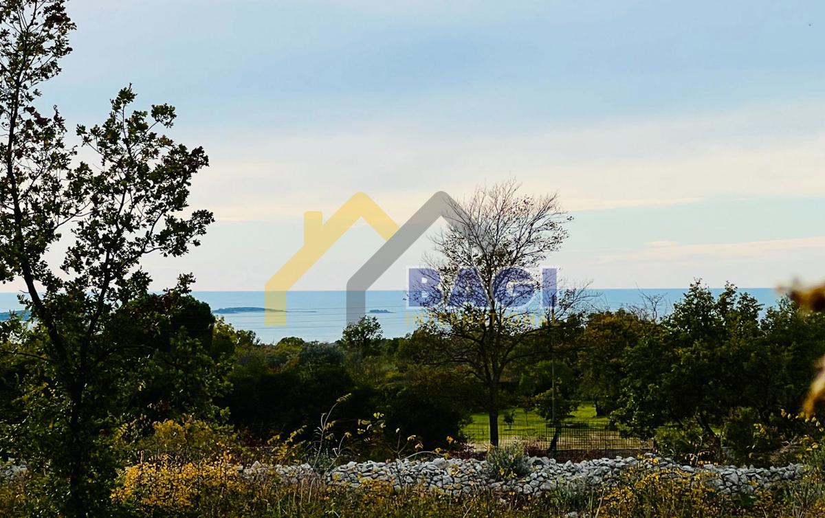 POSIZIONE TOP - Terreno edificabile con vista mare!!!