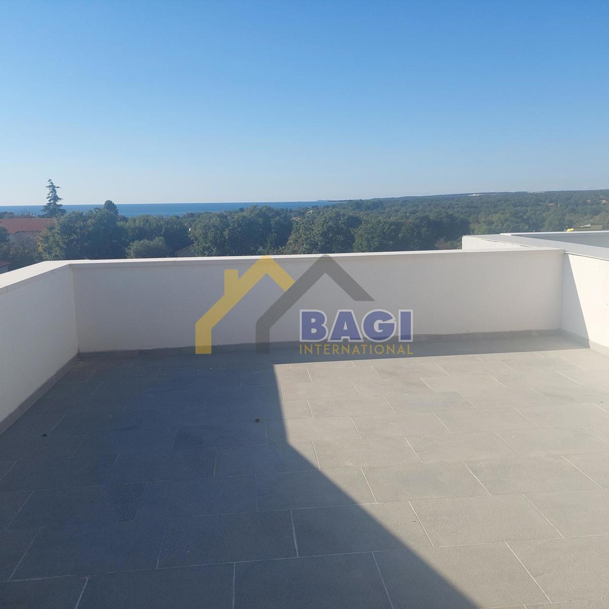 CASA DUPLEX-VISTA MARE-PISCINA-GARAGE-GIARDINO