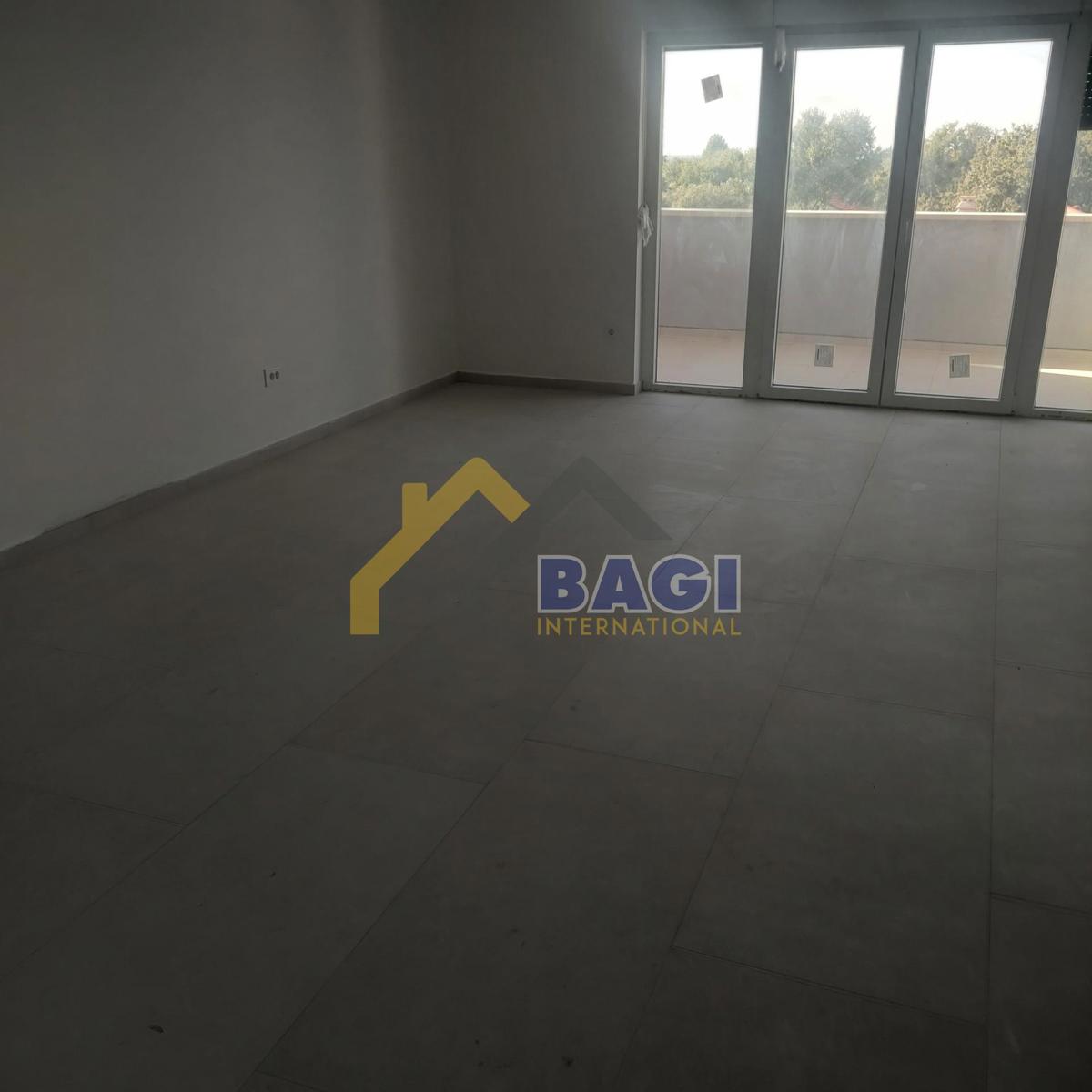 CASA DUPLEX-VISTA MARE-PISCINA-GARAGE-GIARDINO