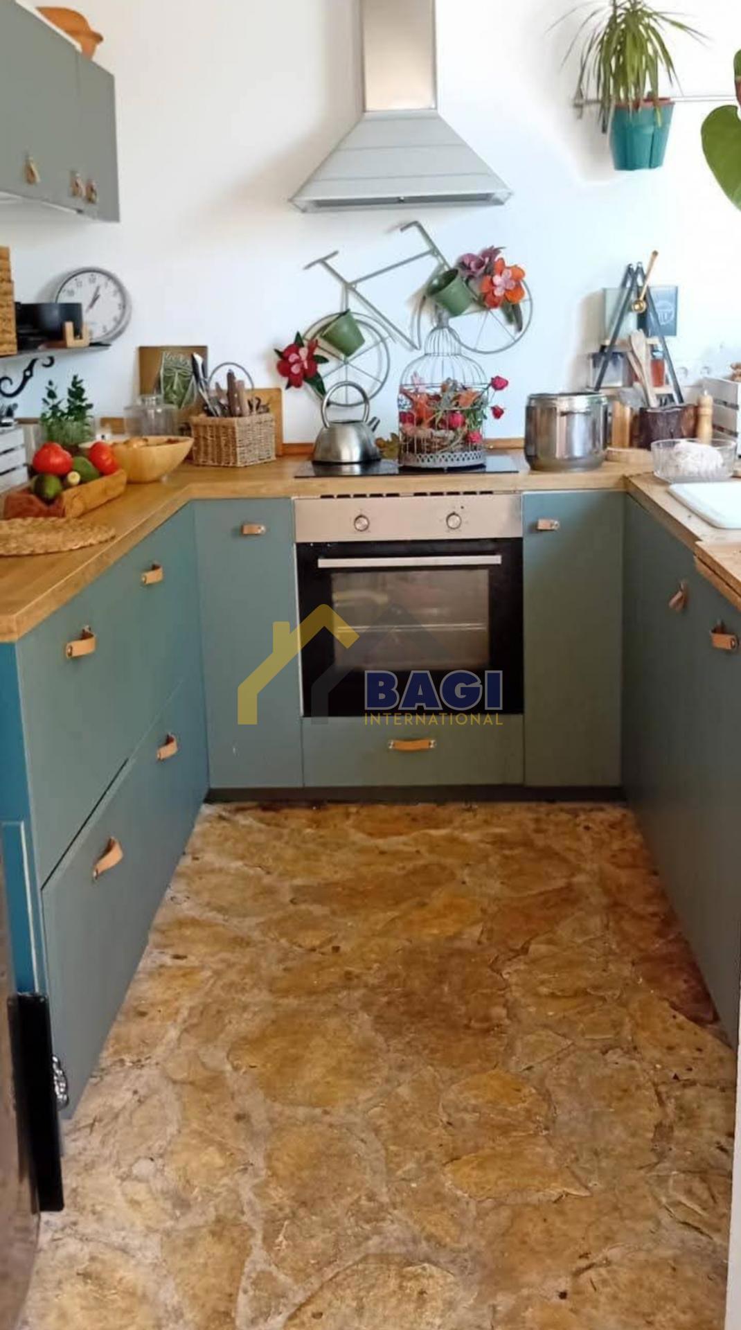 Appartamento 115m2-terrazza 37m2-terreno 485m2-vista panoramica