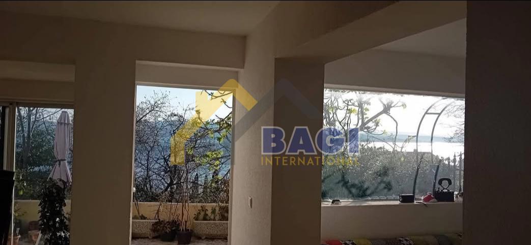 Appartamento 115m2-terrazza 37m2-terreno 485m2-vista panoramica