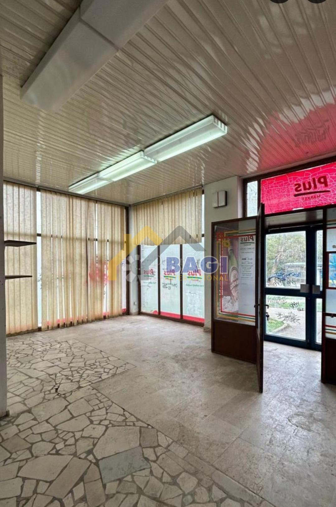 SPAZIO COMMERCIALE VERUDA IN POSIZIONE ECCEZIONALE 87m2