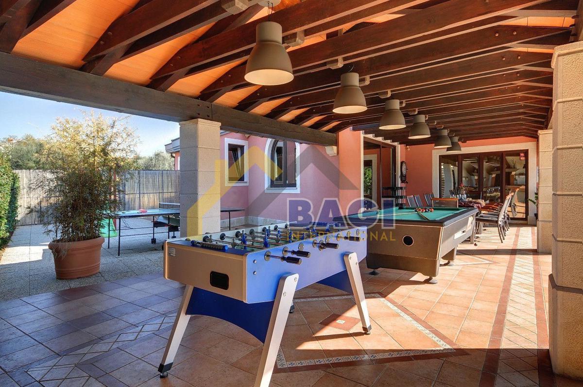 Casa Veli vrh, Pula, 400m2