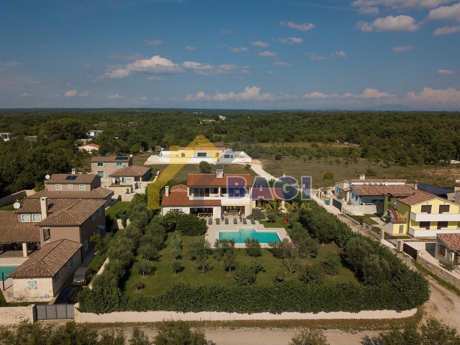 Istria-Villa di lusso 400m2 su 2000m2 di giardino