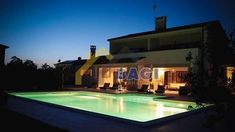 Istria-Villa di lusso 400m2 su 2000m2 di giardino