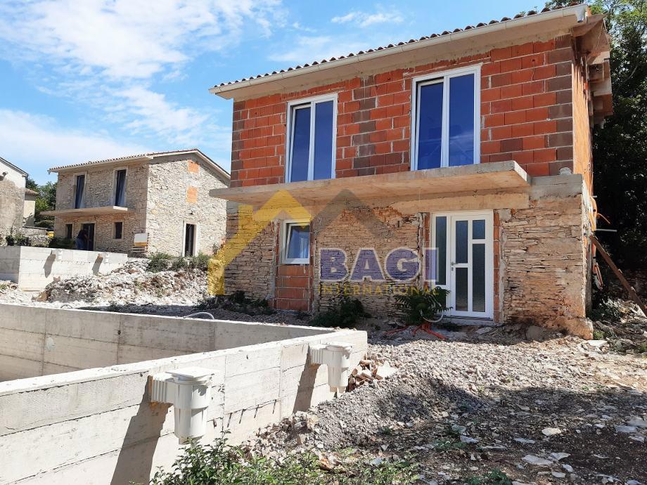 Casa con vista a 450 m dal mare Trget-Istria