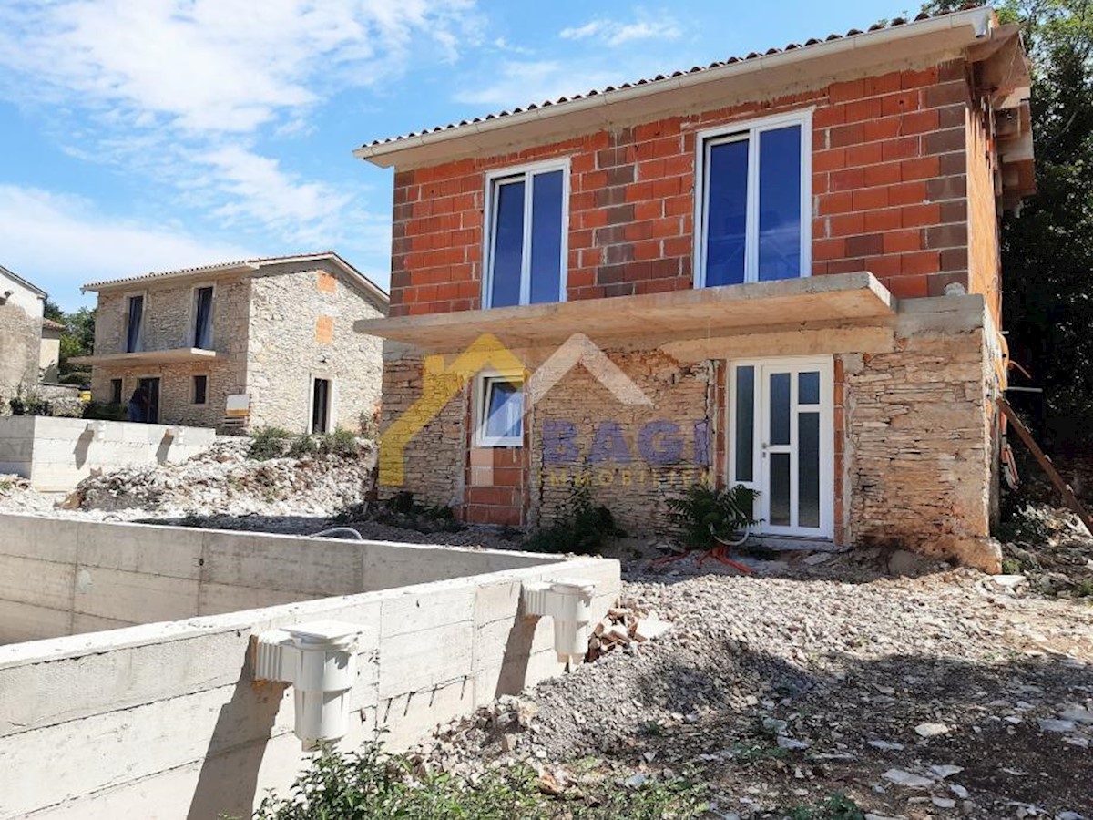 Casa con vista a 450 m dal mare Trget-Istria