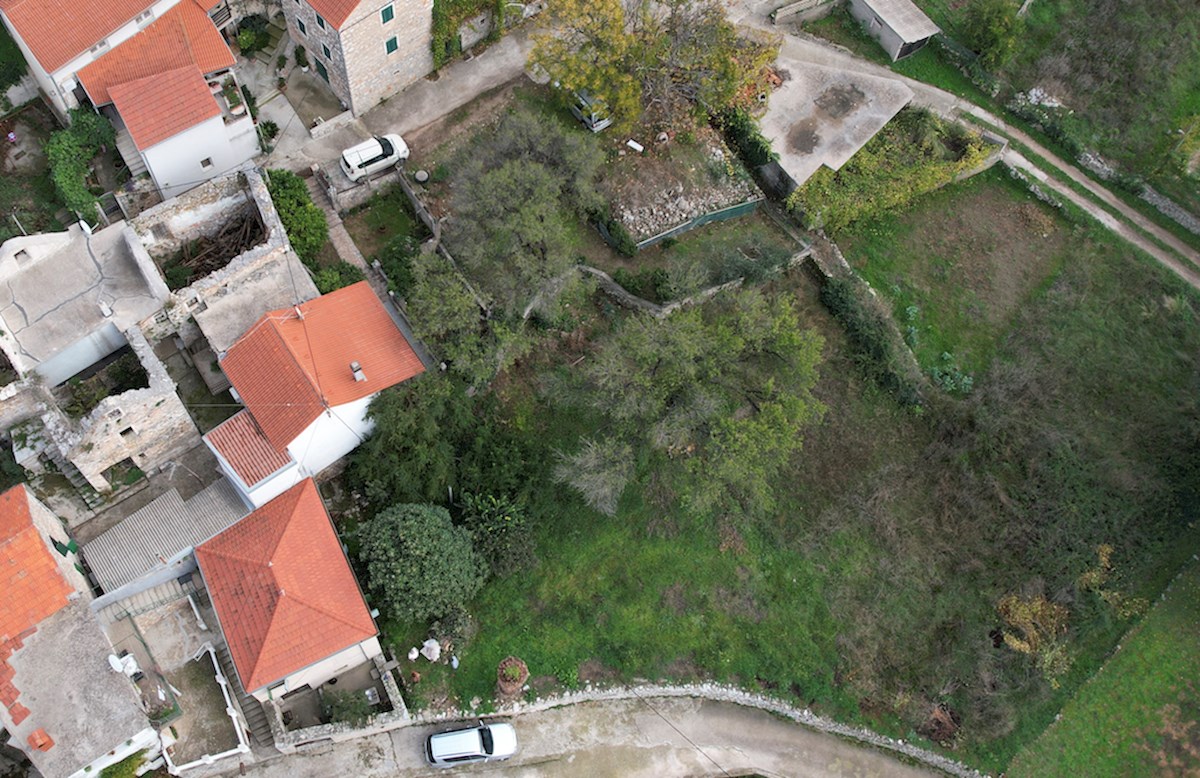 Casa tradizionale sull'isola di Hvar da ristrutturare