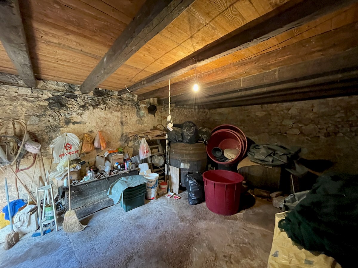 Casa tradizionale sull'isola di Hvar da ristrutturare