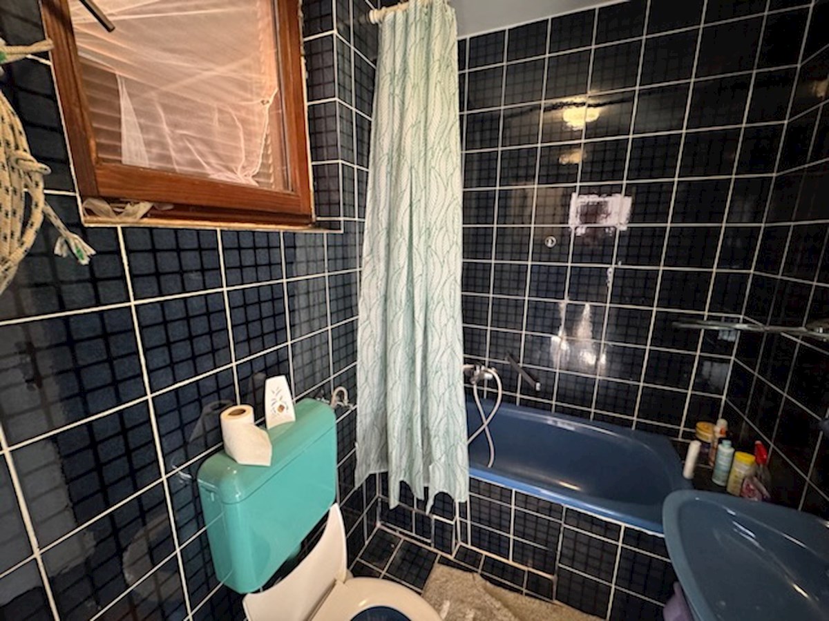 Affascinante casa sull'isola di Hvar con potenziale infinito a Vrboska