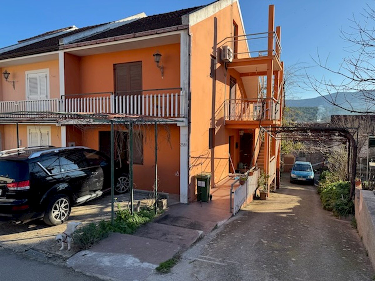 Affascinante casa sull'isola di Hvar con potenziale infinito a Vrboska