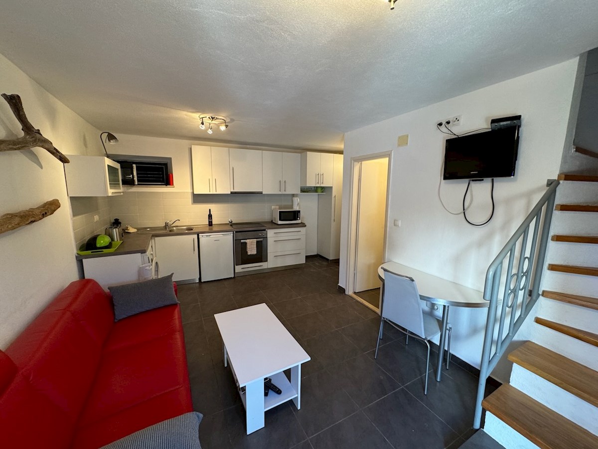 Casa in pietra a Vrboska sull'isola di Hvar