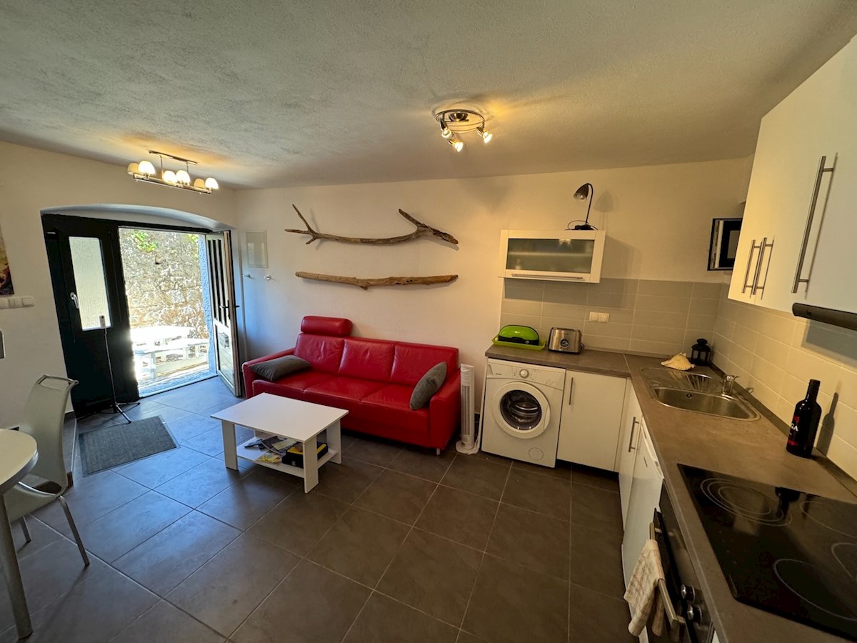 Casa in pietra a Vrboska sull'isola di Hvar