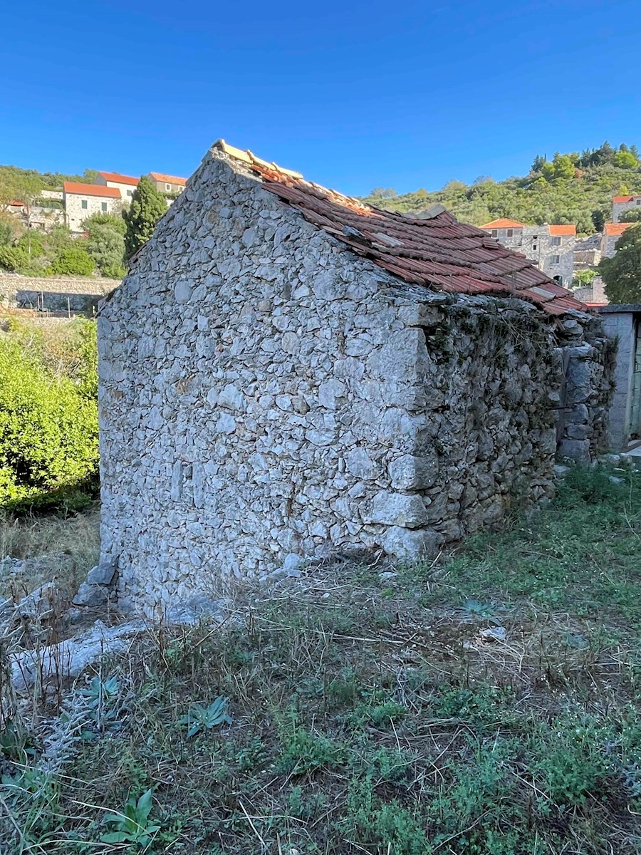 Due case in pietra da ristrutturare a Hvar, Velo Grablje