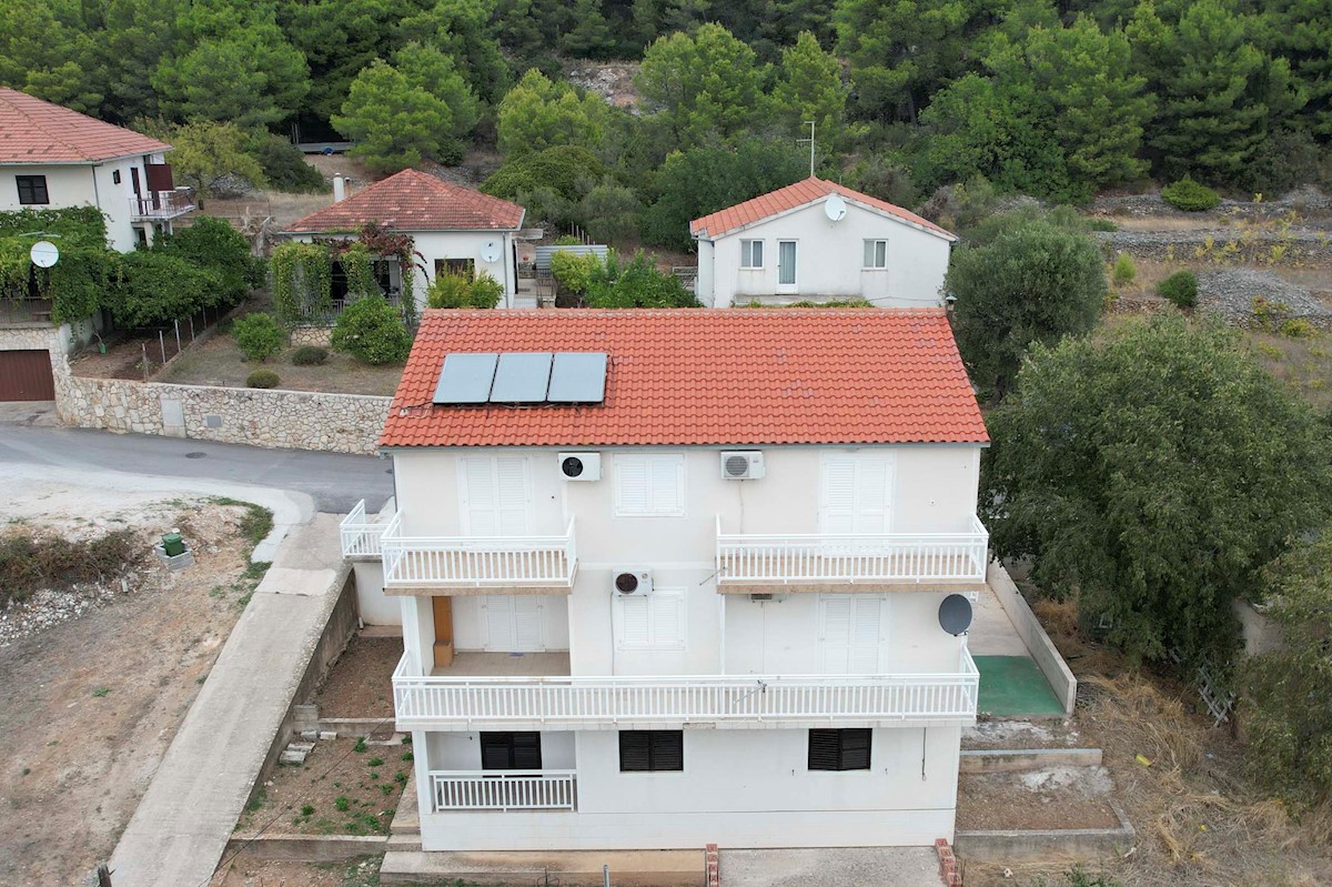 Appartamento - condominio a Hvar con molte possibilità