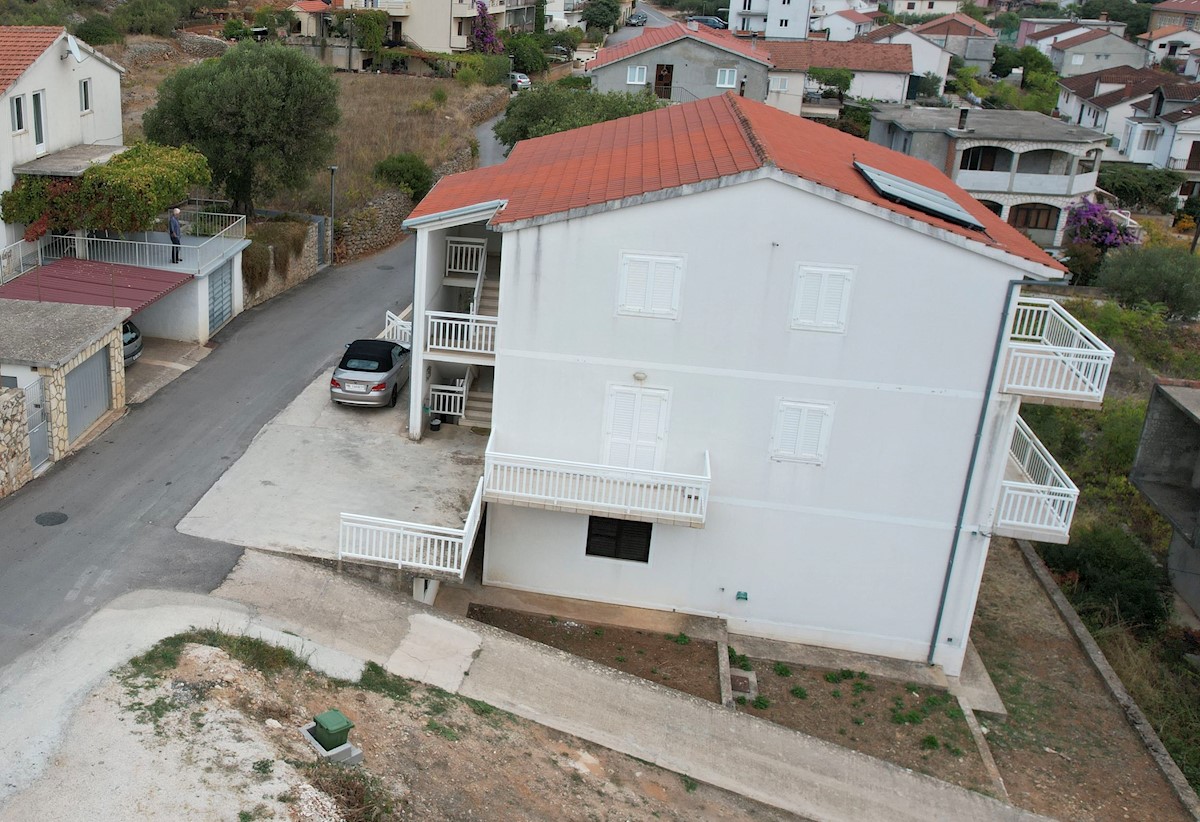 Appartamento - condominio a Hvar con molte possibilità