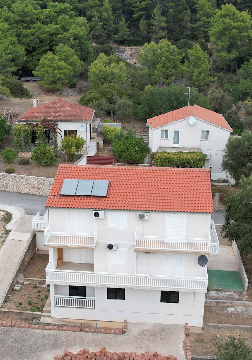 Appartamento - condominio a Hvar con molte possibilità