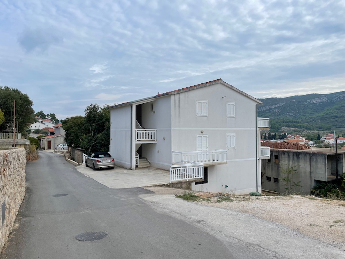 Appartamento - condominio a Hvar con molte possibilità