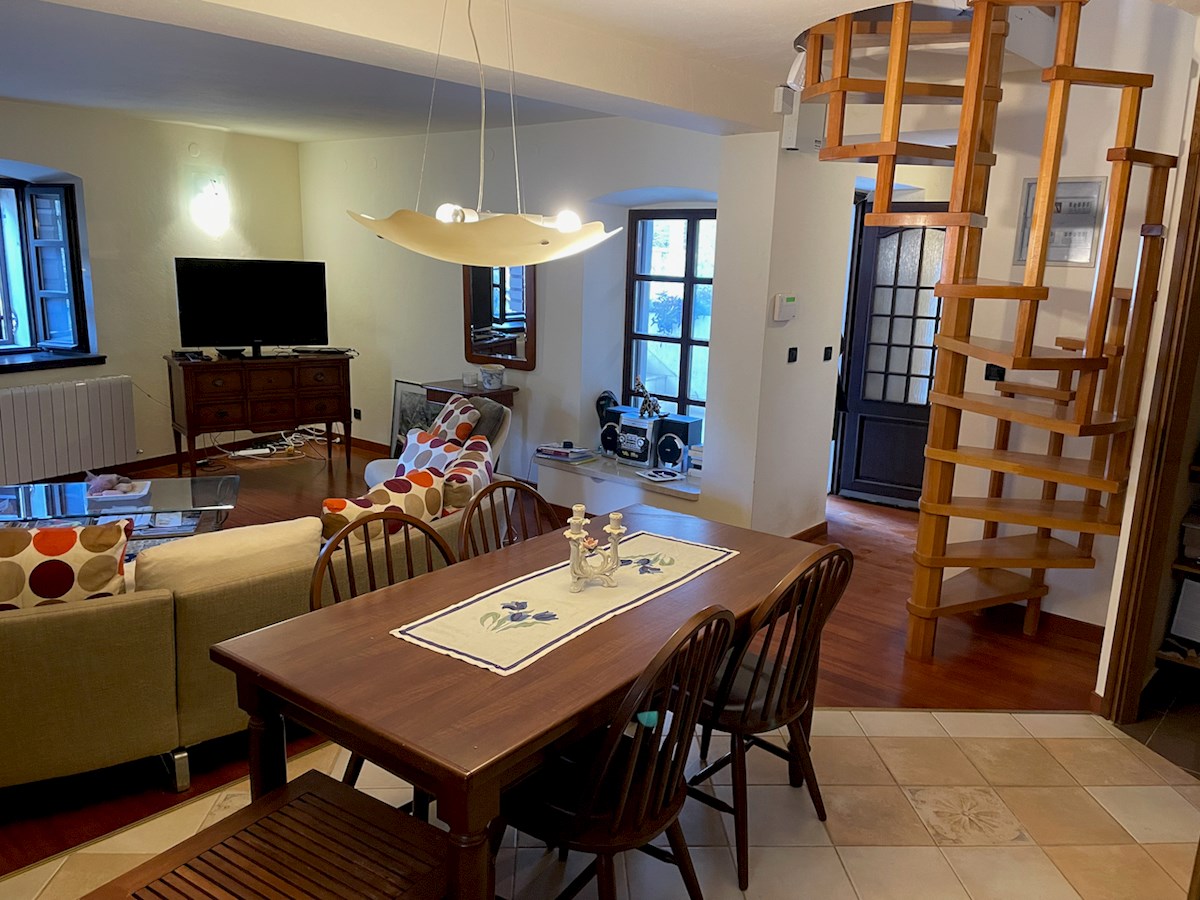 Casa in pietra ristrutturata nel centro di Jelsa a Hvar