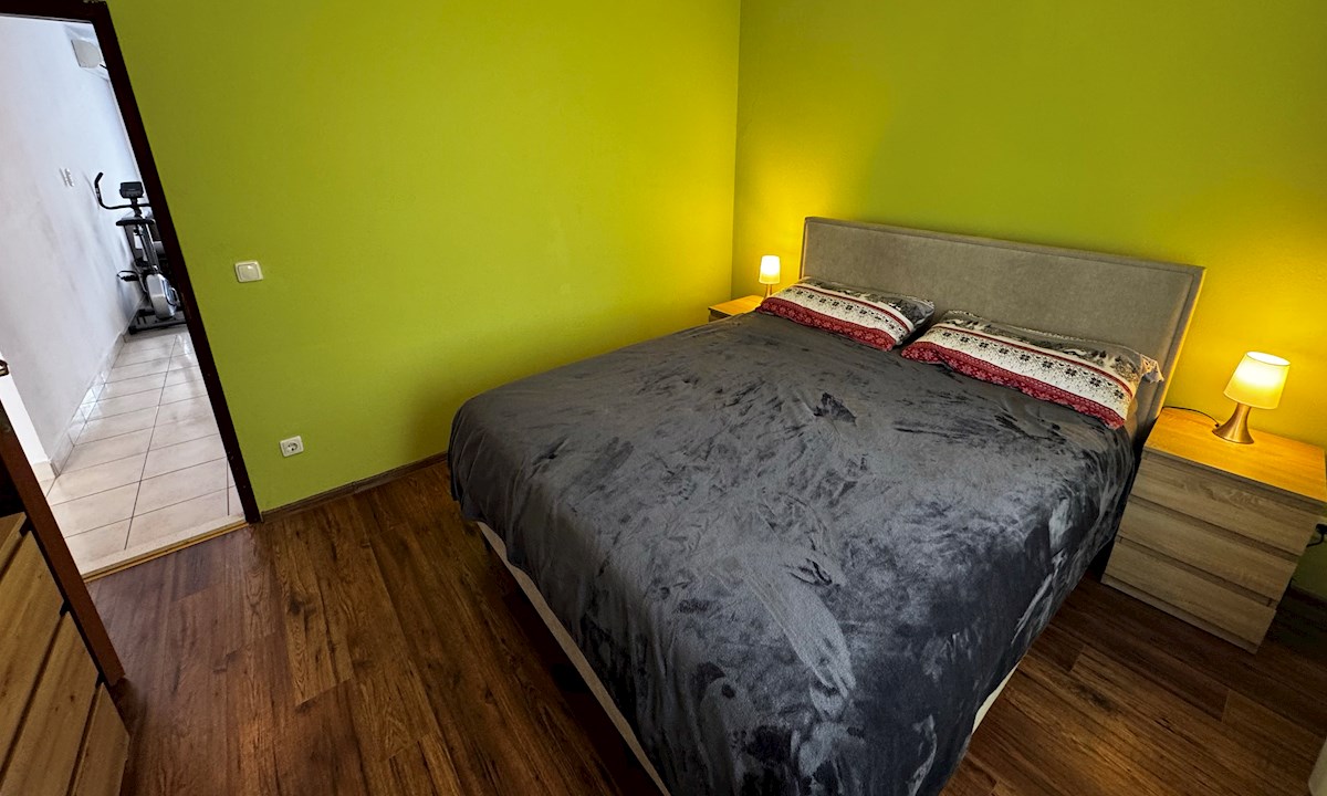 Elegante appartamento con una camera da letto con vista a ovest nella città di Hvar