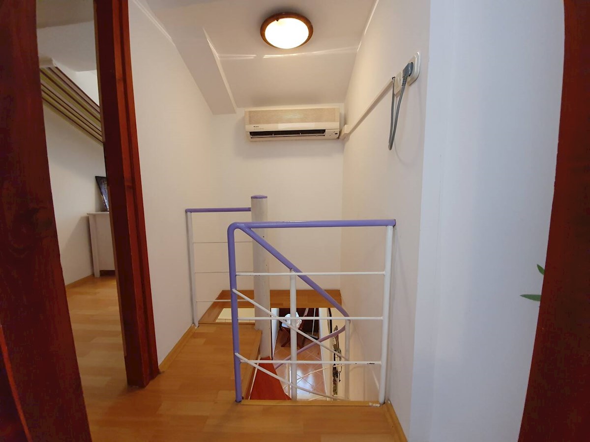 Appartamento in una casa in pietra nel centro di Hvar