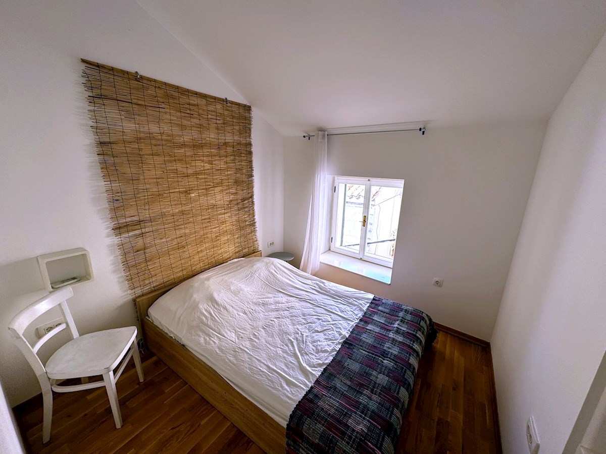 Appartamento nel centro di Hvar | 3 camere da letto, 2 bagni e spazio esterno, Isola Hvar