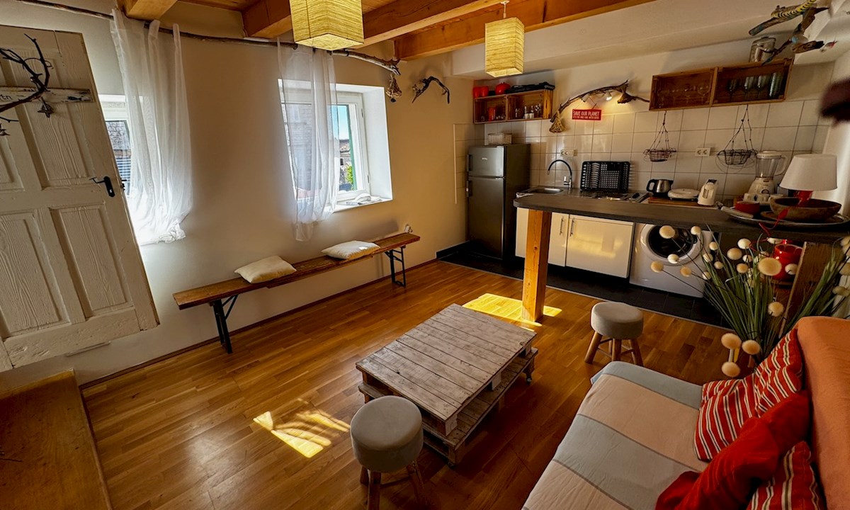 Appartamento nel centro di Hvar | 3 camere da letto, 2 bagni e spazio esterno, Isola Hvar