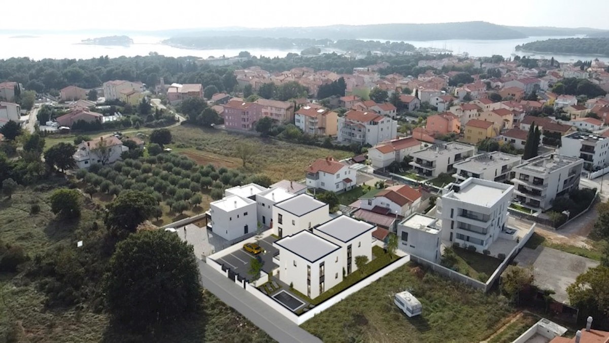 Casa Medulin, ausgezeichnete Lage, neues Gebäude. Haus mit 4 Schlafzimmern und 4 Bädern!!