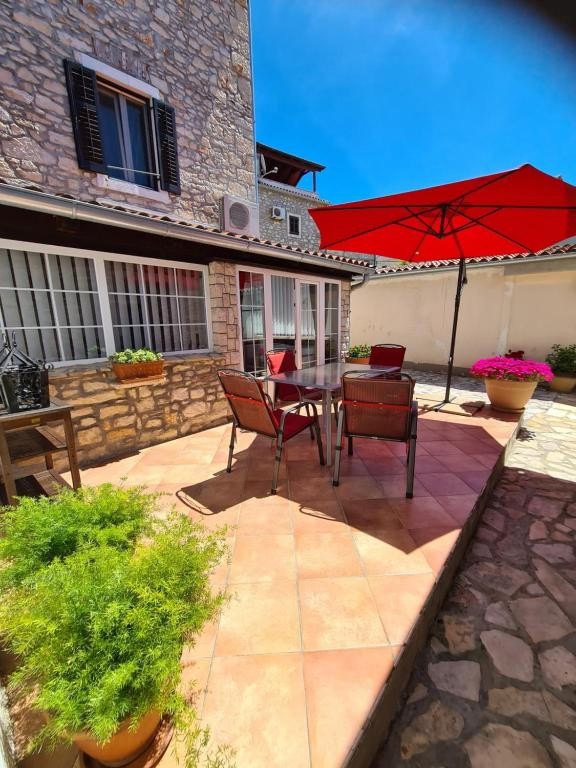 Casa Medolino, centro, casa con piscina!!!