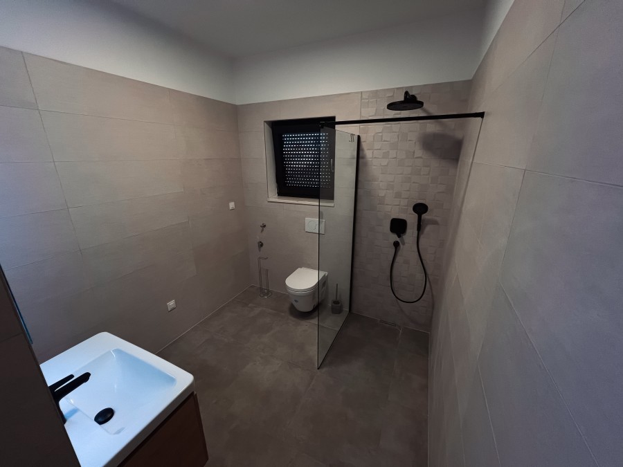 Casa Pomer, ein wunderschönes Haus mit Pool und Blick auf das Meer.