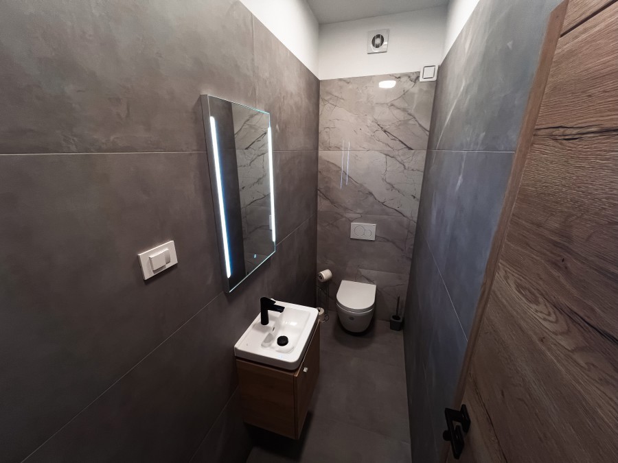 Casa Pomer, bella casa bifamiliare con piscina.